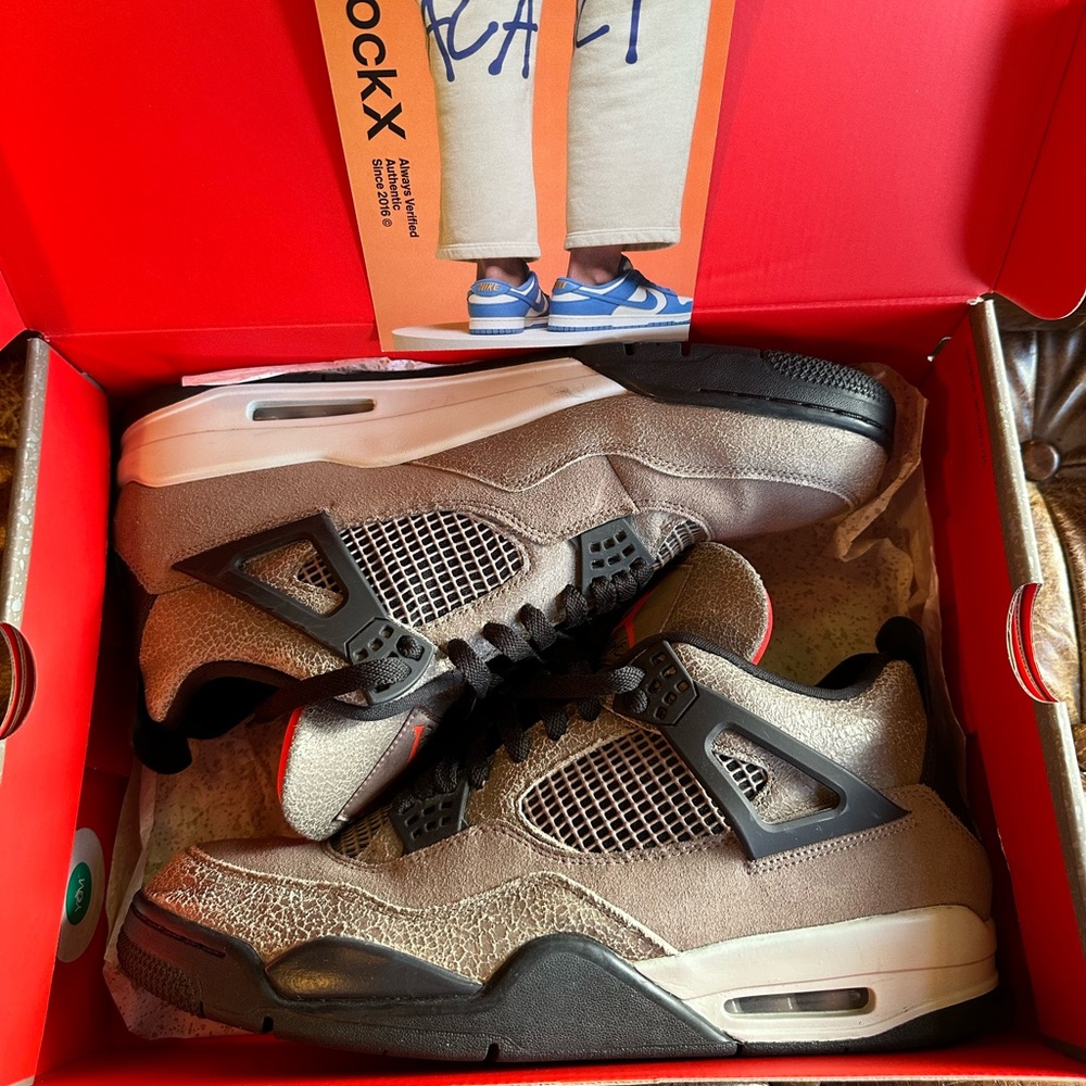 Jordan 4 Retro Taupe Haze, Men’s US Size 14